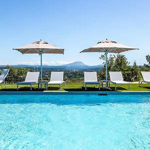 Hotel Thecamp & - Aix En Provence, Aix-en-Provence